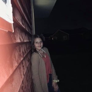 Meet your Posher, Raquel